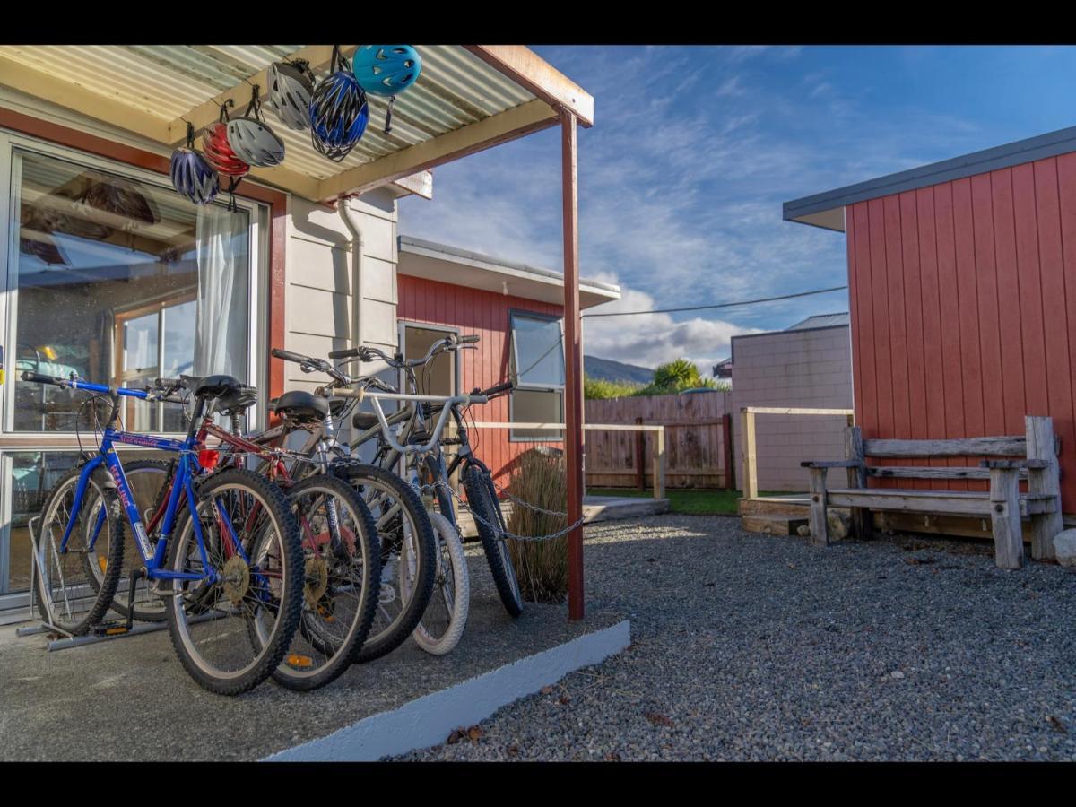 Te Anau Holiday Home - Free Wifi - Free Bikes & Kayaks - Short Walk To Lake & Town - Top Views Buitenkant foto