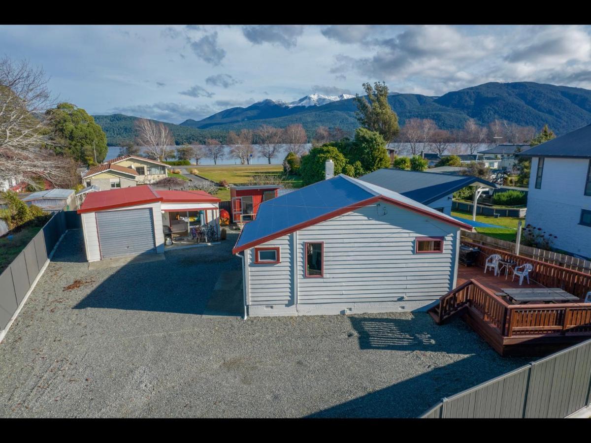 Te Anau Holiday Home - Free Wifi - Free Bikes & Kayaks - Short Walk To Lake & Town - Top Views Buitenkant foto